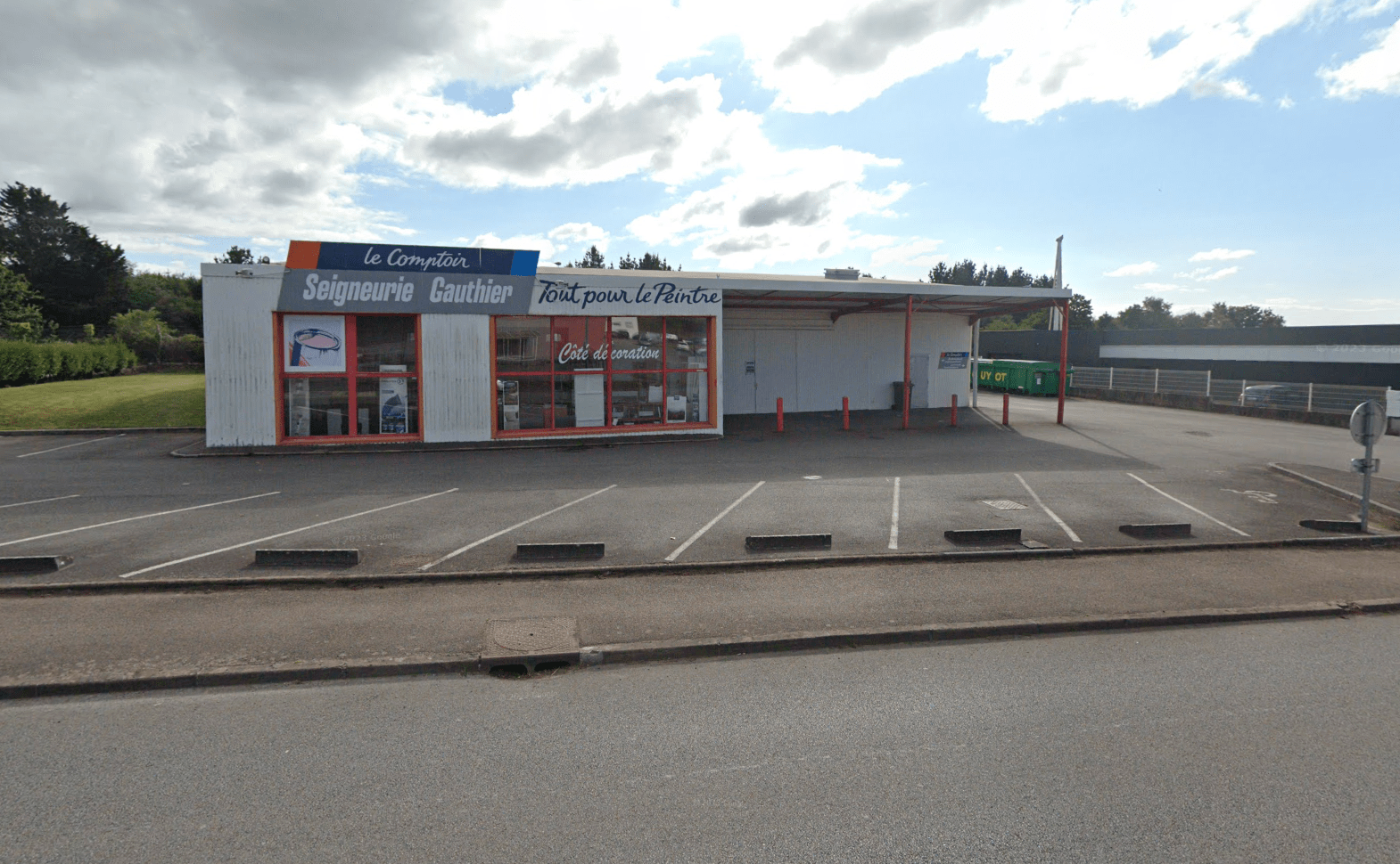 SAINT-MARTIN-DES-CHAMPS – FRANCE